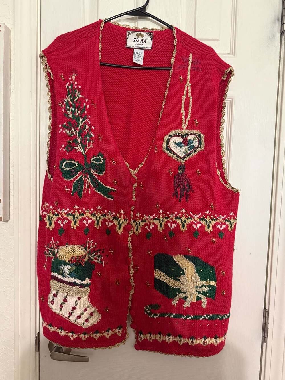 Tiara International Vintage 1998 Red Christmas Beaded Sweater Vest Size 22/24